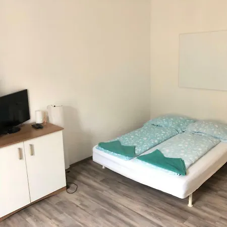 Bahnhof Apartment *